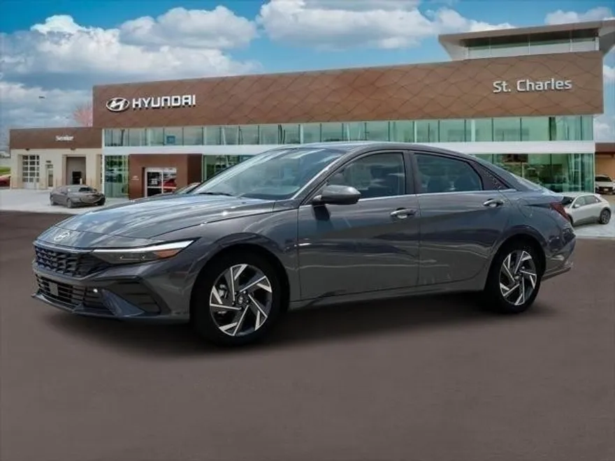 2024 Hyundai Elantra SEL Convenience photo 1