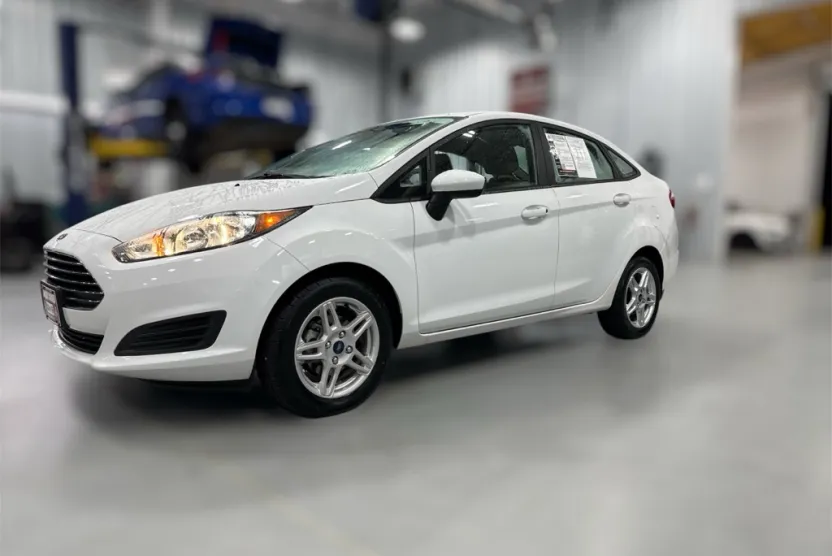 2019 Ford Fiesta SE photo 1