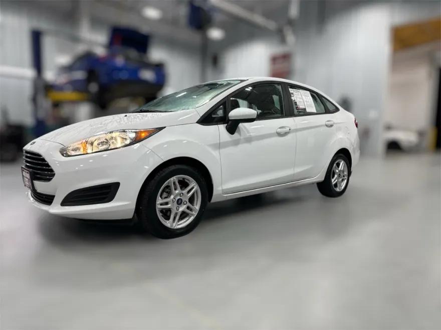 2019 Ford Fiesta SE photo 1