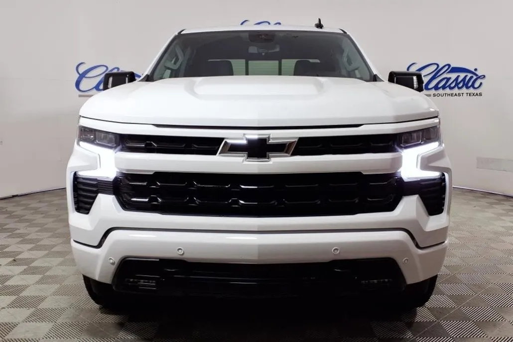 2026 Chevrolet Silverado RST photo 1