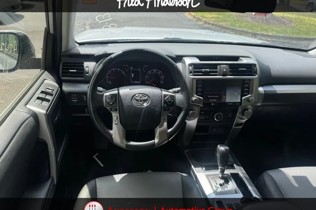 2024 Toyota 4Runner SR5 Premium photo 1