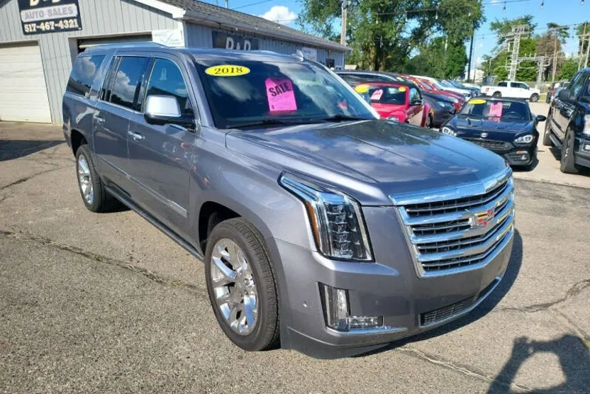 2018 Cadillac Escalade ESV Platinum photo 1