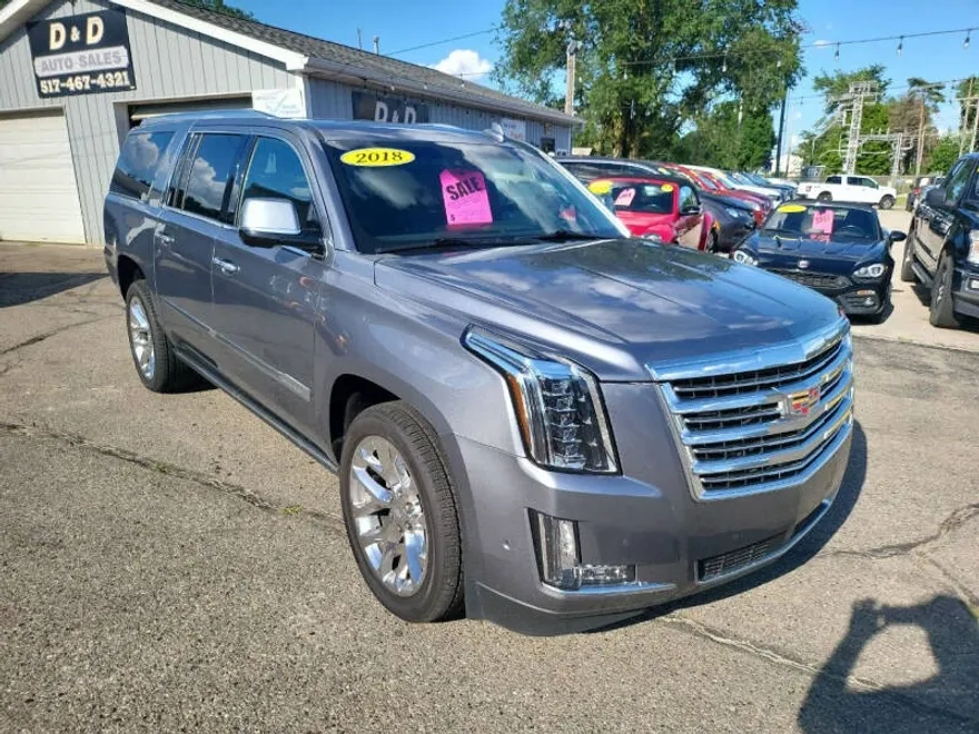 2018 Cadillac Escalade ESV Platinum photo 1