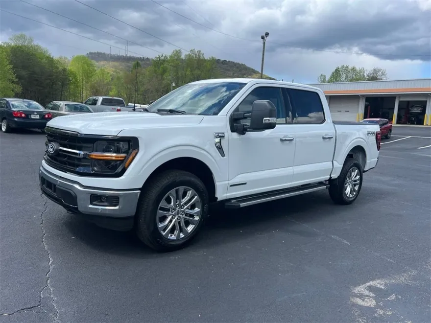 2025 Ford F-150 XLT photo 1
