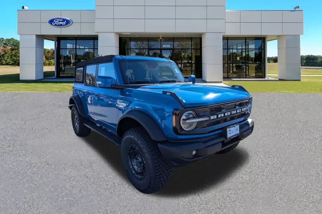 2024 Ford Bronco Outer Banks photo 1