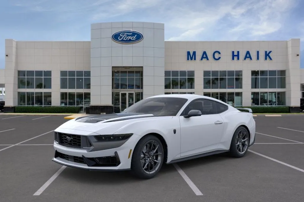 2025 Ford Mustang Dark Horse photo 1