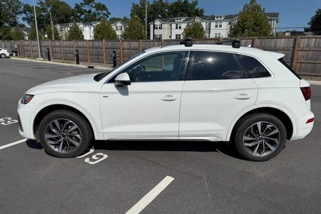 2023 Audi Q5 45 S line Premium Plus photo 1