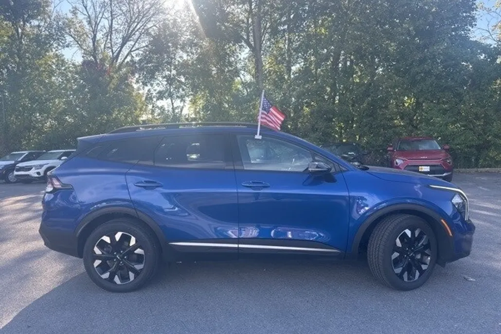 2023 Kia Sportage X-Line photo 1