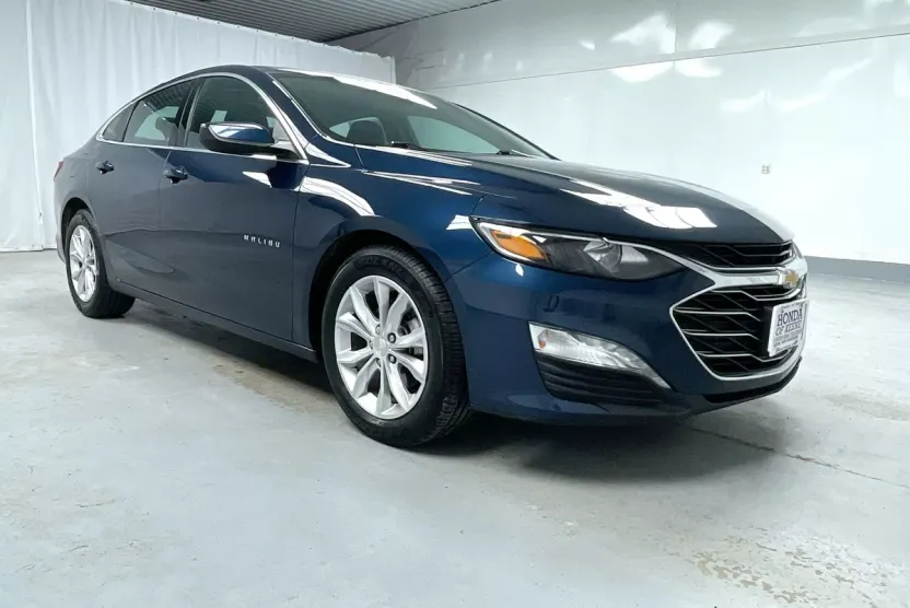 2020 Chevrolet Malibu 1LT photo 1