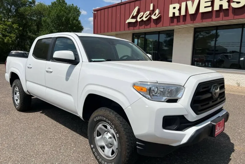 2019 Toyota Tacoma SR5 V6 photo 1