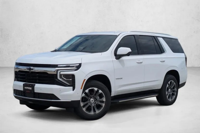 2025 Chevrolet Tahoe LS photo 1