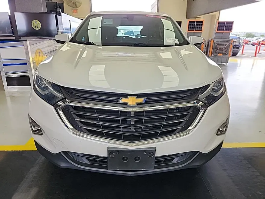 2018 Chevrolet Equinox LT photo 1