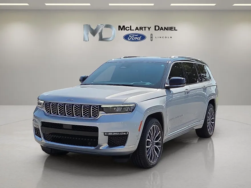 2024 Jeep Grand Cherokee L Summit photo 1