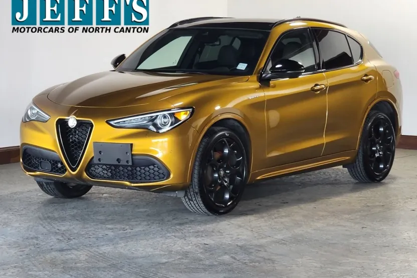 2022 Alfa Romeo Stelvio Ti Sport photo 1