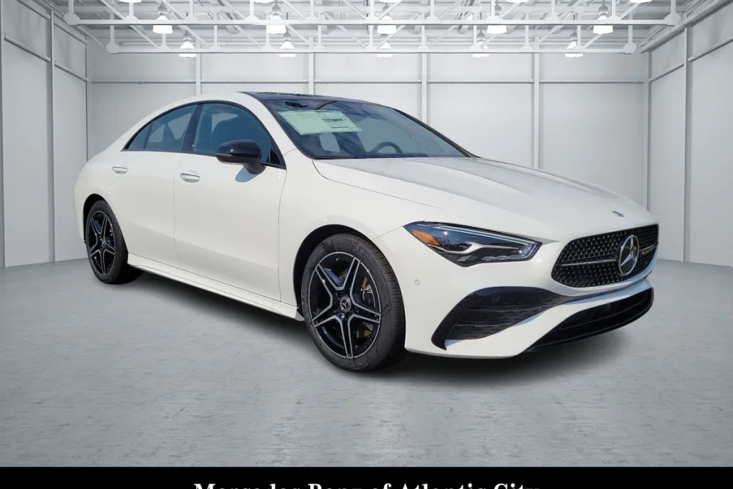 2025 Mercedes Benz CLA 250 4MATIC photo 1