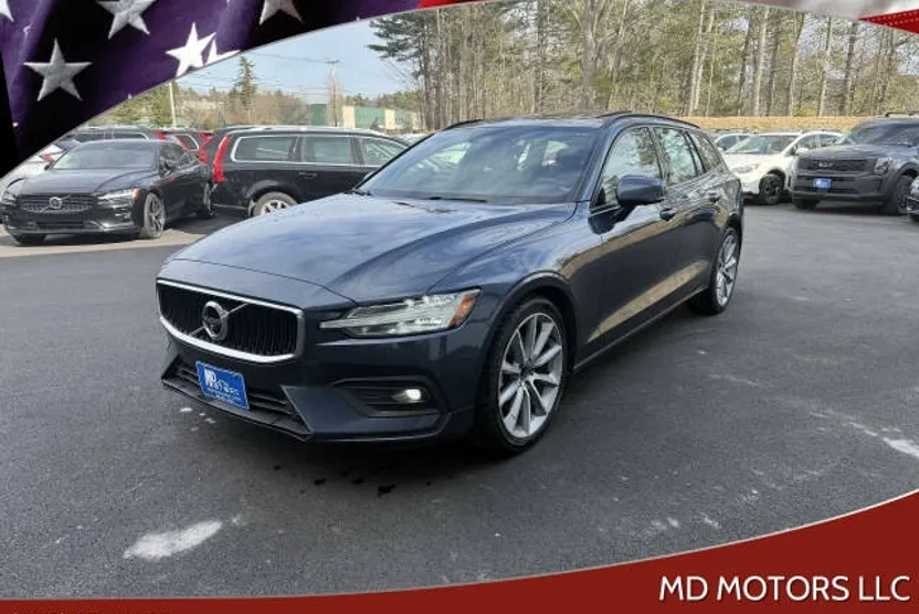 2020 Volvo V60 Momentum photo 1