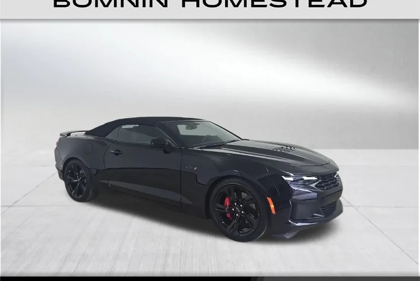 2022 Chevrolet Camaro LT1 photo 1
