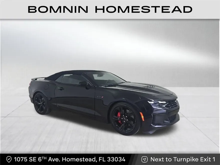 2022 Chevrolet Camaro LT1 photo 1