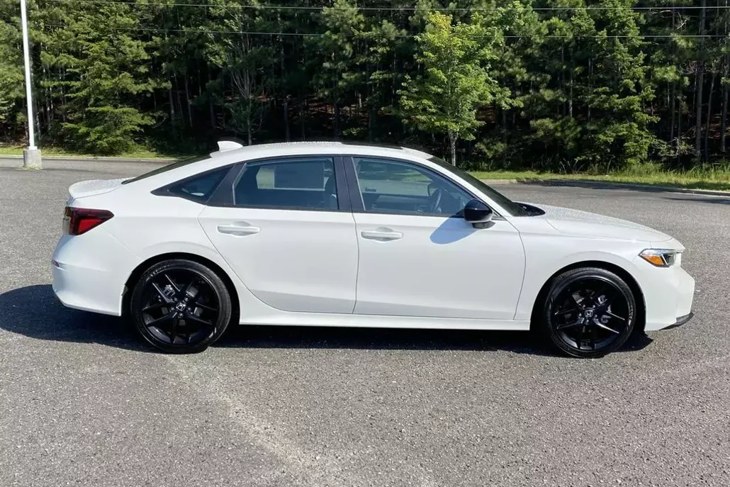 2025 Honda Civic Hybrid Sport photo 1