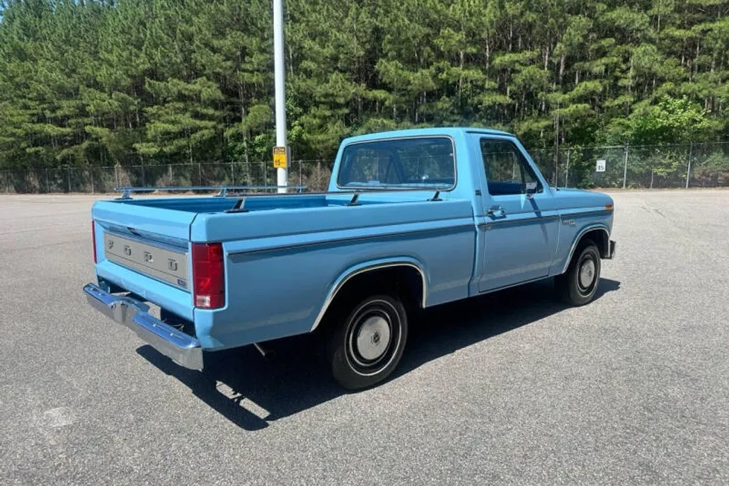 1981 Ford F-100 photo 1