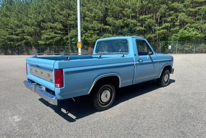 1981 Ford F-100 photo 1