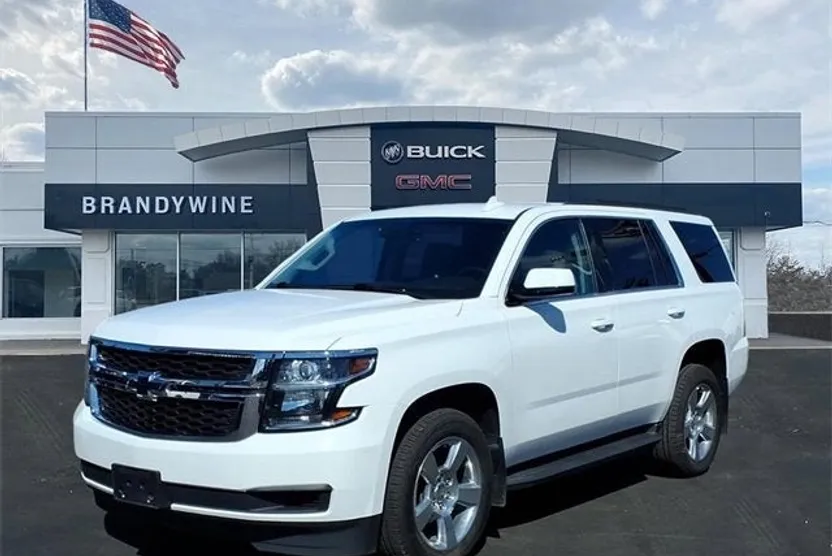 2018 Chevrolet Tahoe LT photo 1