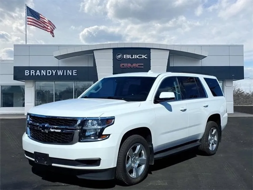 2018 Chevrolet Tahoe LT photo 1