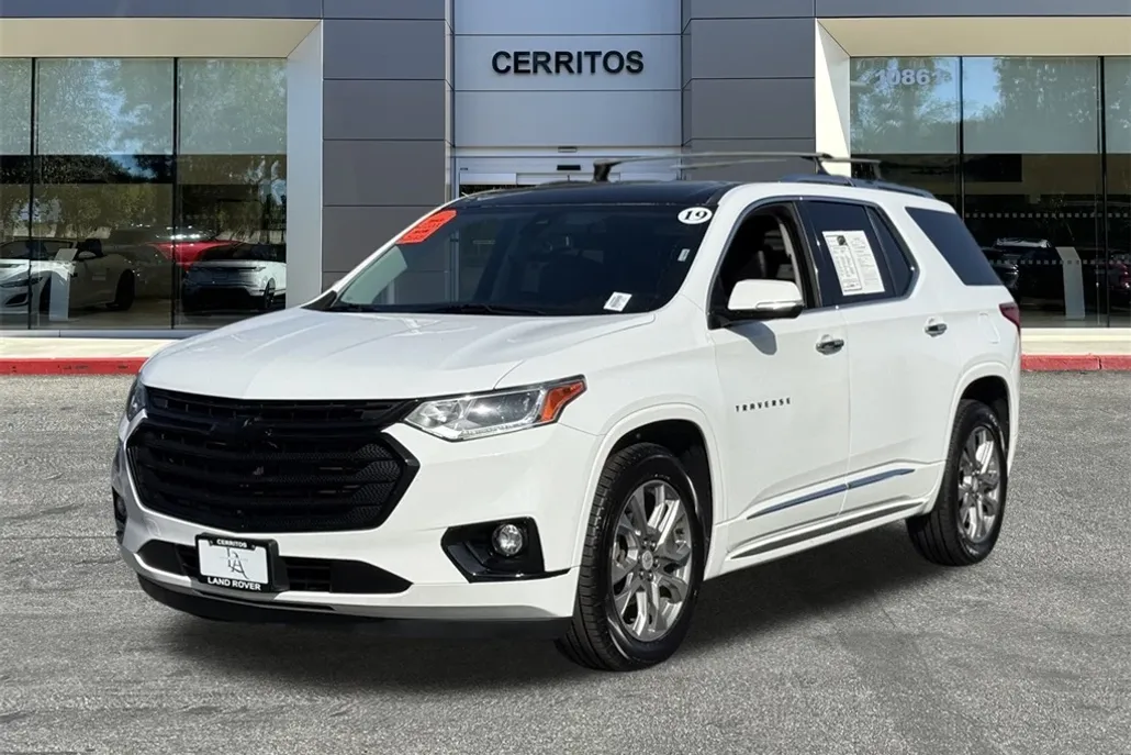 2019 Chevrolet Traverse Premier photo 1