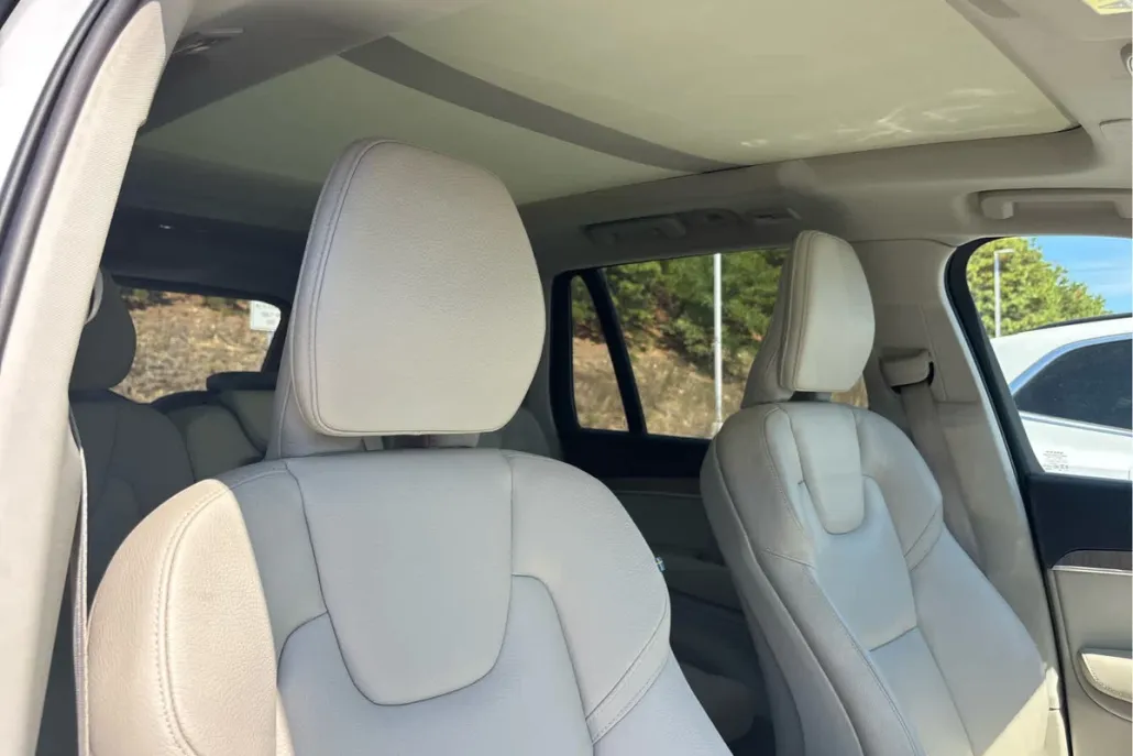 2024 Volvo XC90 Plus photo 1