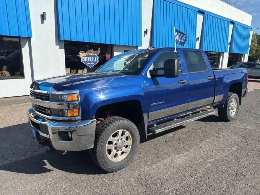 2015 Chevrolet Silverado 2500HD LT photo 1