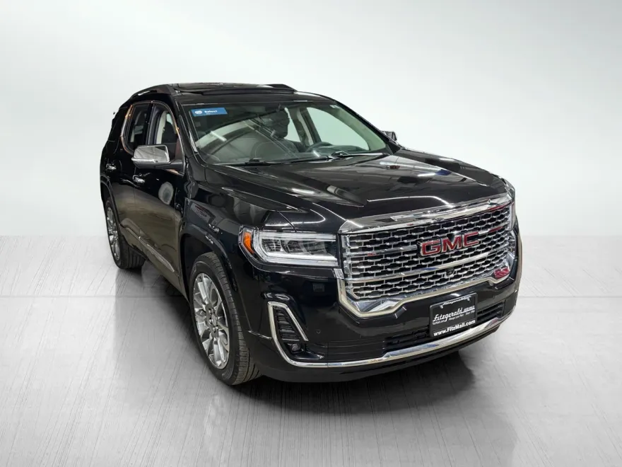 2023 Gmc Acadia Denali photo 1