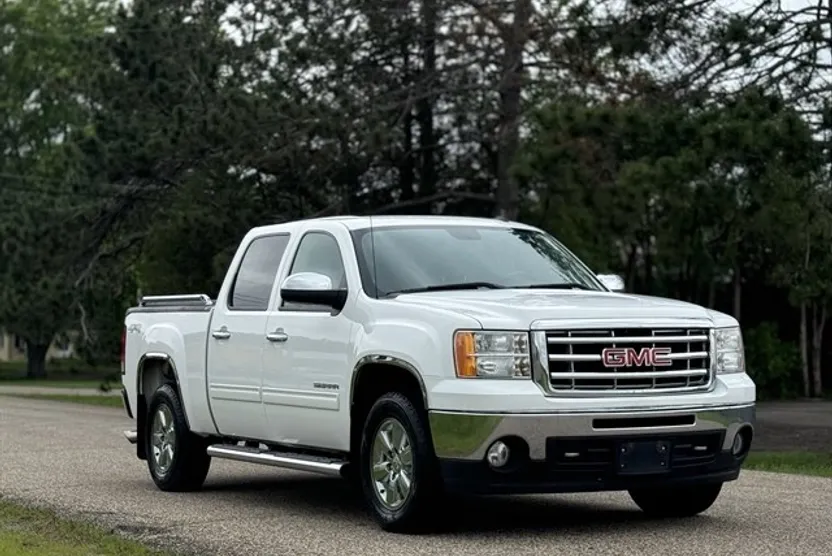2011 Gmc Sierra 1500 SLE photo 1