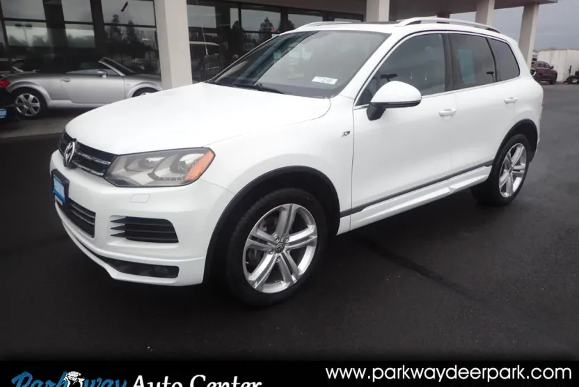 2014 Volkswagen Touareg photo 1
