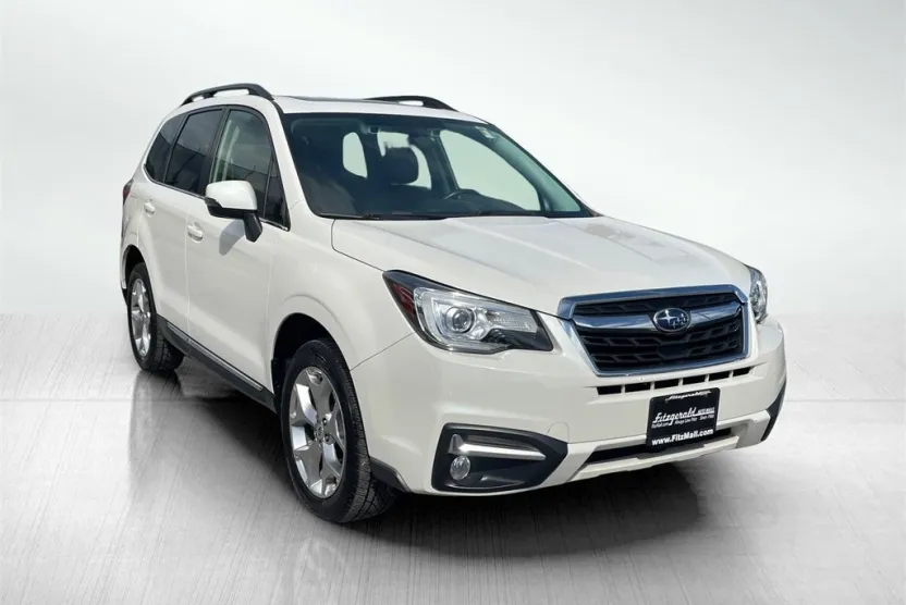 2017 Subaru Forester 2.5i Touring photo 1