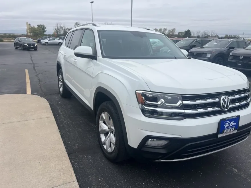 2018 Volkswagen Atlas V6 SE photo 1