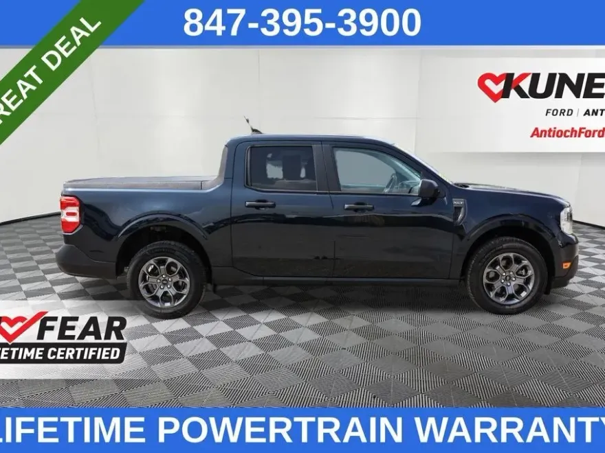 2022 Ford Maverick XLT photo 1