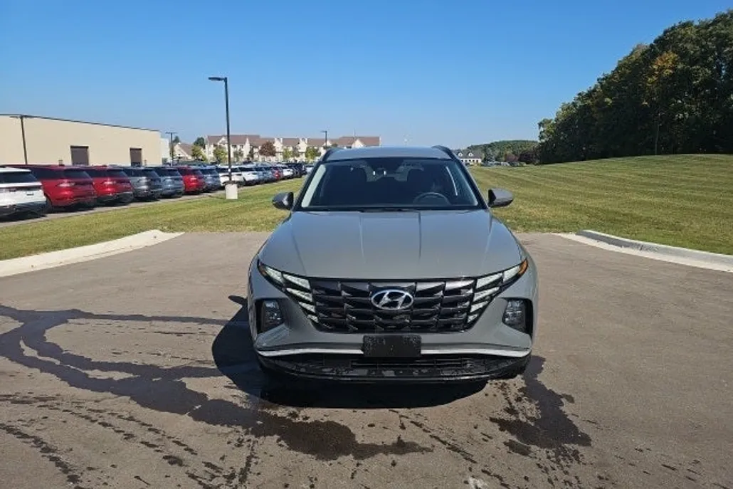 2024 Hyundai Tucson SEL photo 1