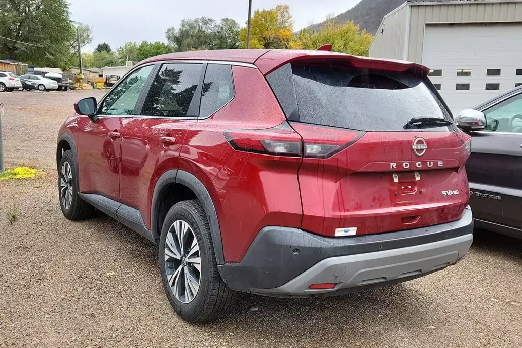 2023 Nissan Rogue SV photo 1