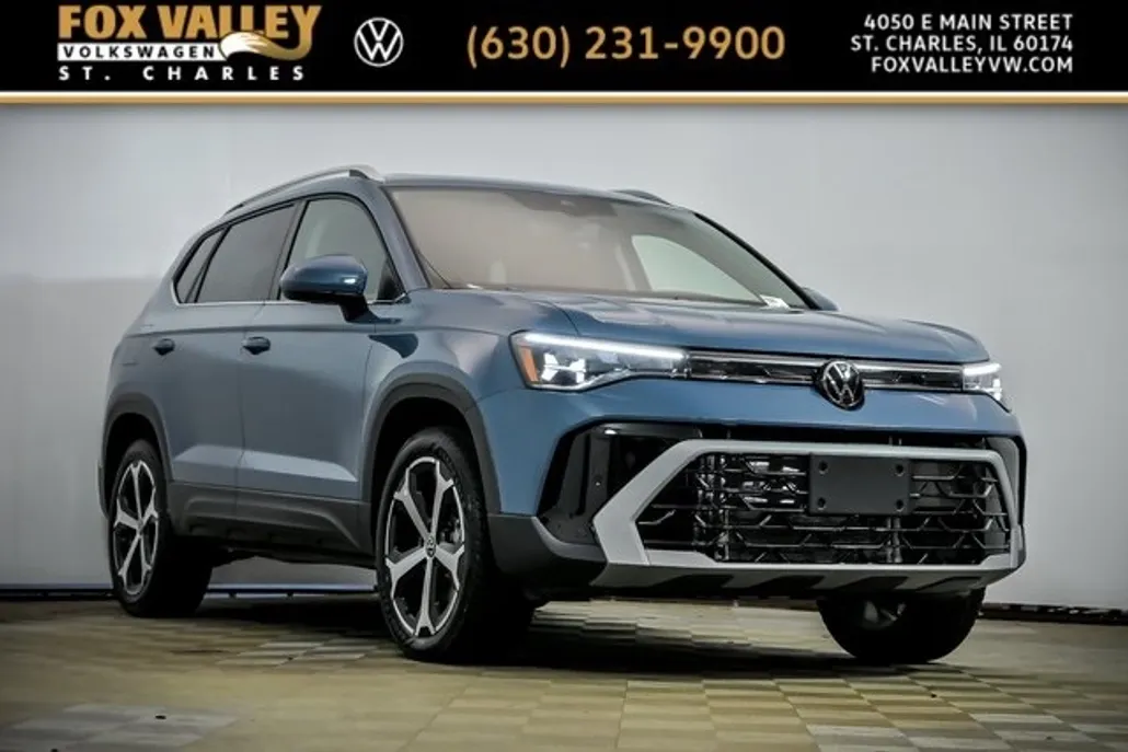 2025 Volkswagen Taos SEL photo 1