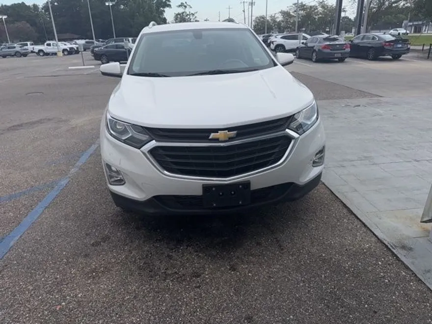 2019 Chevrolet Equinox LT photo 1