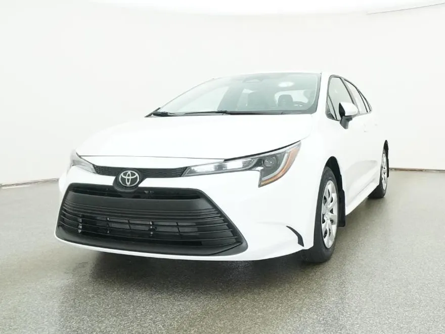 2026 Toyota Corolla LE photo 1