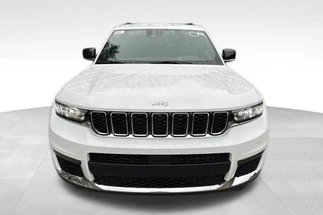 2025 Jeep Grand Cherokee Limited photo 1