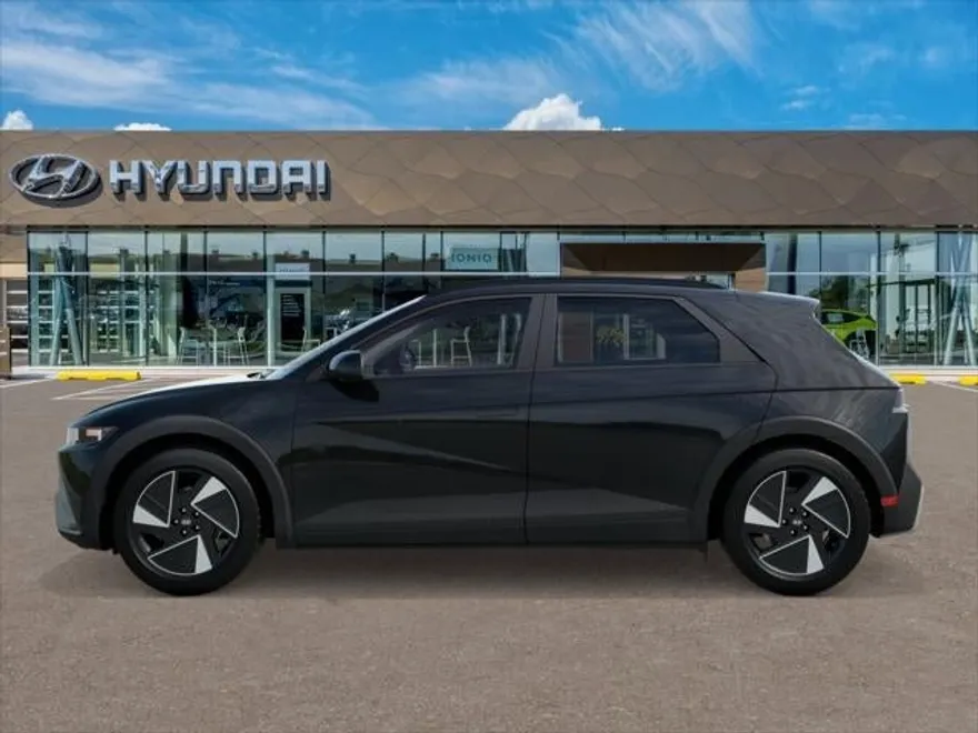 2025 Hyundai Ioniq 5 SEL photo 1