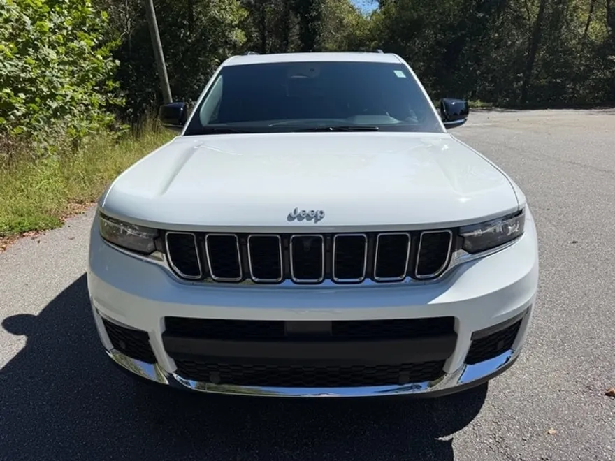 2025 Jeep Grand Cherokee Limited Sport photo 1
