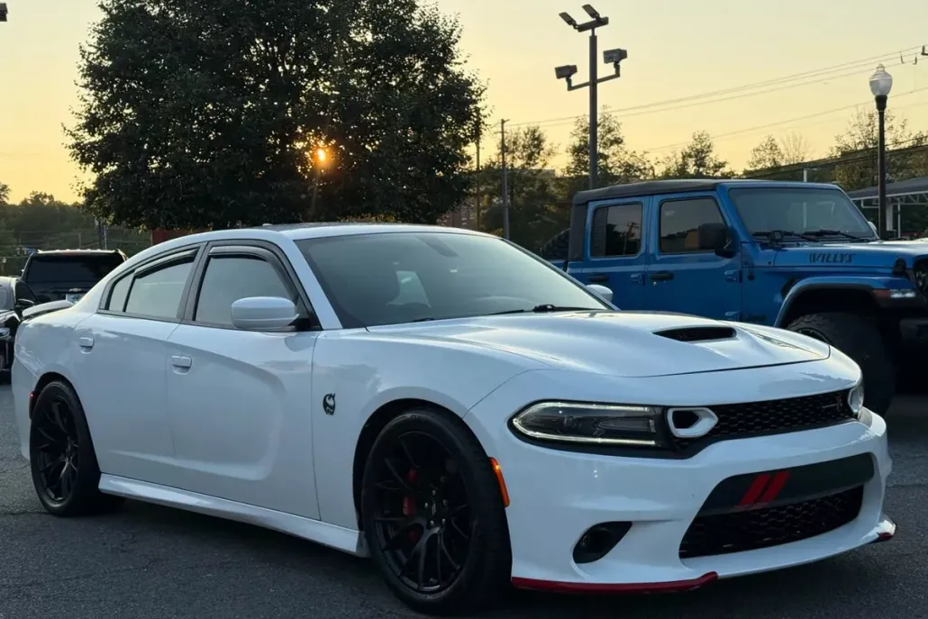 2019 Dodge Charger Scat Pack photo 1
