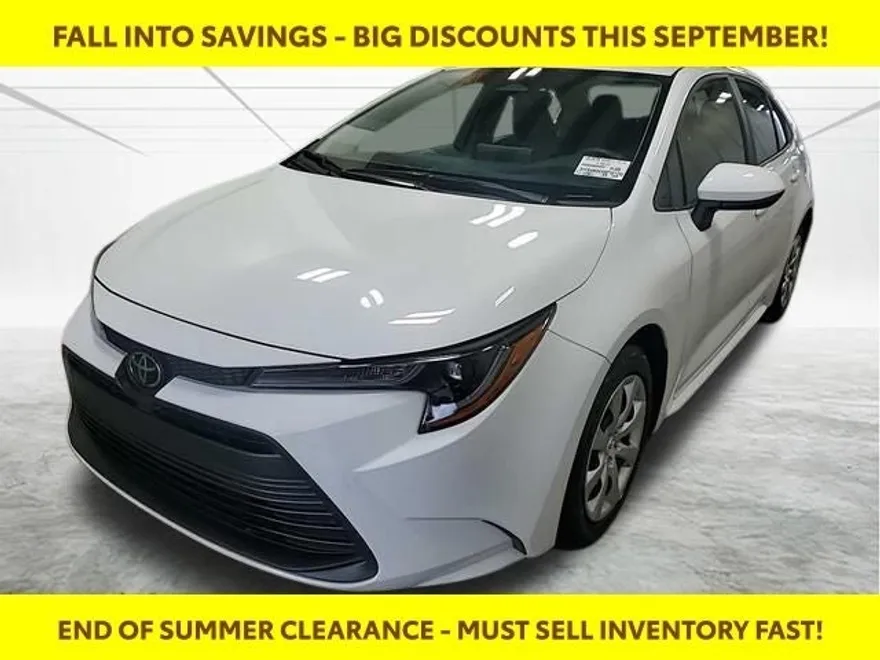 2024 Toyota Corolla LE photo 1