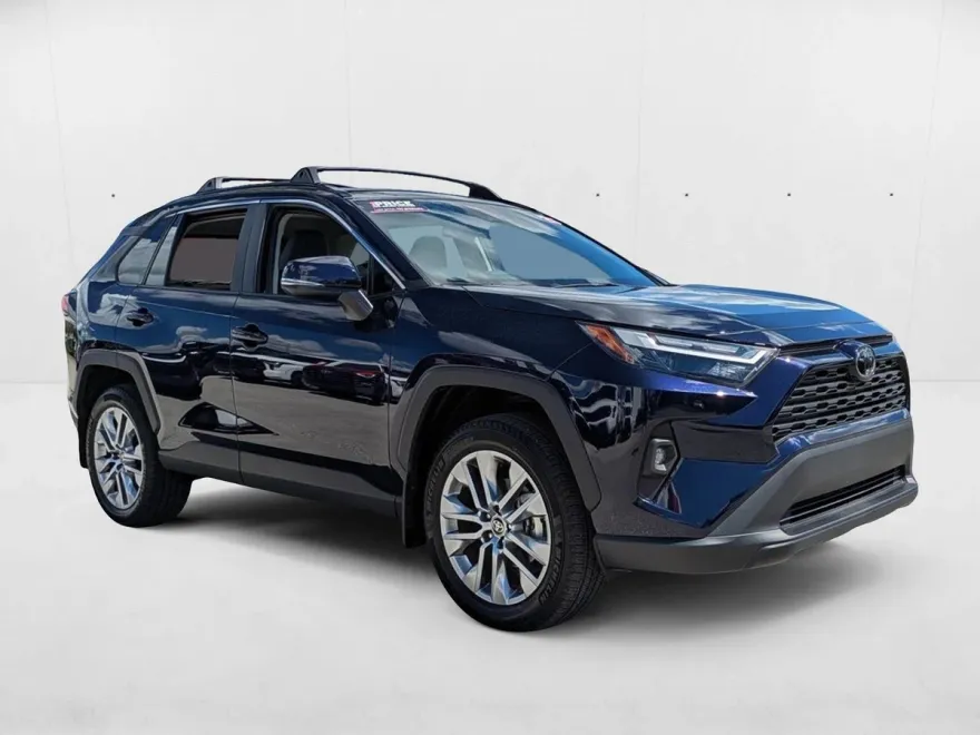 2025 Toyota RAV4 XLE Premium photo 1