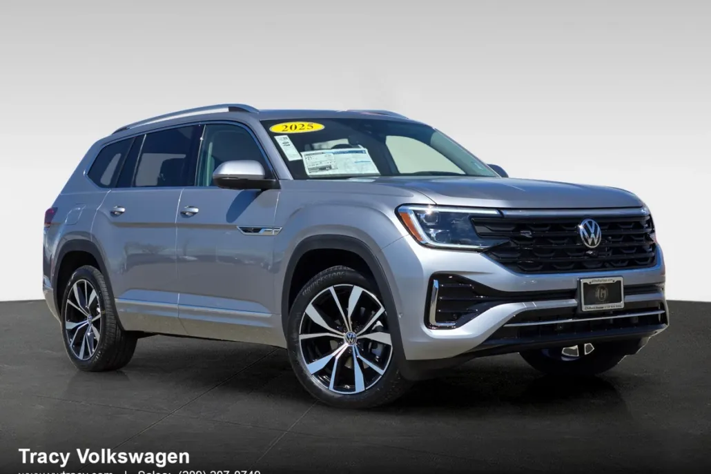 2025 Volkswagen Atlas SEL Premium R-Line photo 1