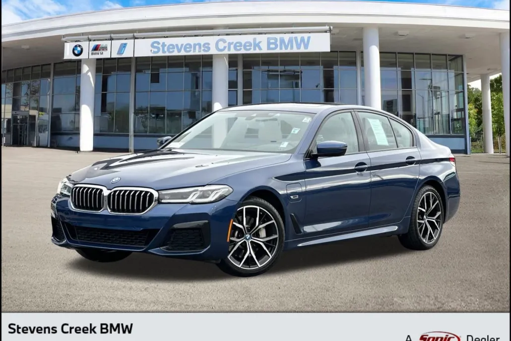 2022 Bmw 530e photo 1