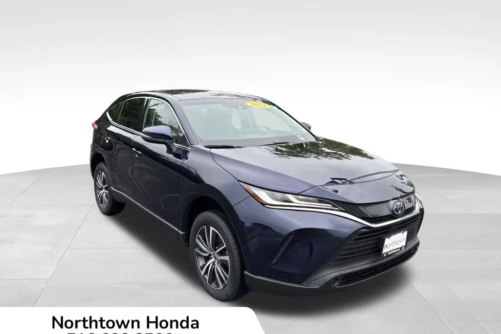 2023 Toyota Venza LE photo 1